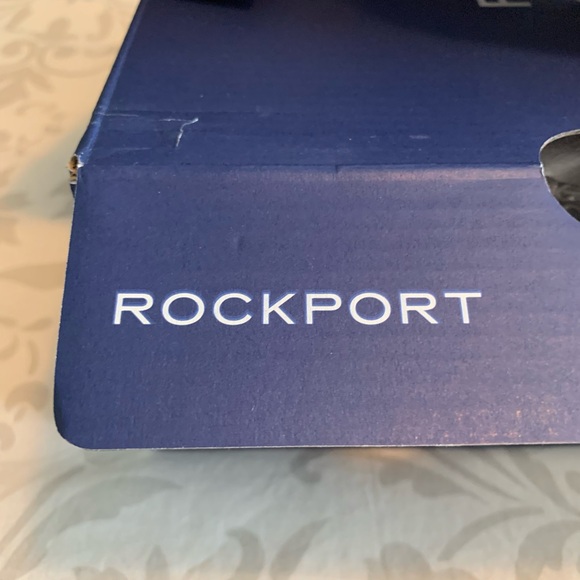 Rockport Size 7.5 taupe - Picture 3 of 5